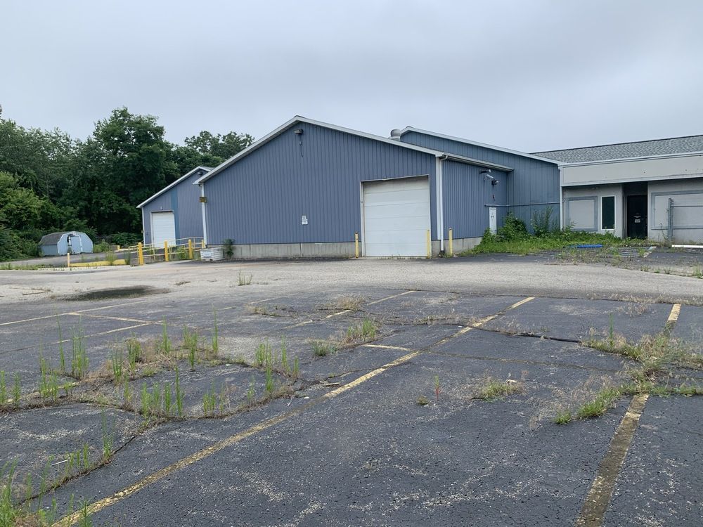 1610 Clara St, Jackson, MI 49203